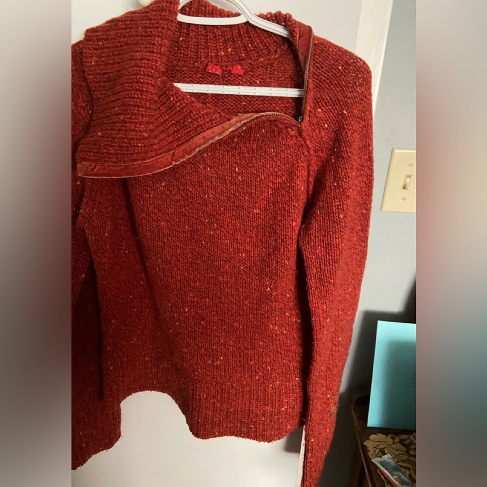 Esprit sweater